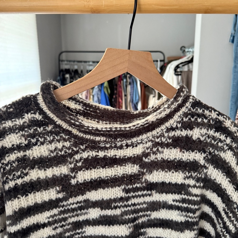Urban Outfitters Ecoté Roll-Neck Wool Blend Boyfriend Sweater - Picture 3 of 8